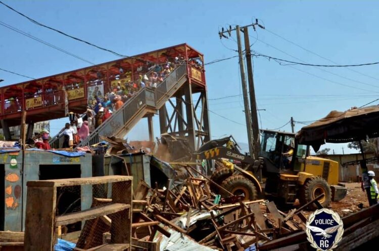 Km36 : baraques, étals et autres occupations anarchiques démantelés et dégagés