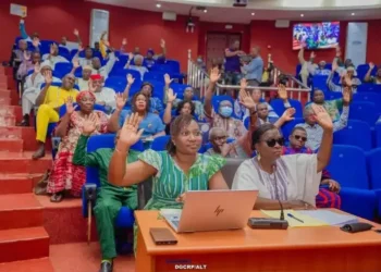 Burkina Faso : le parlement approuve la dissolution des partis politiques