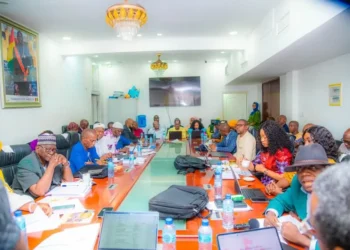 LFI 2026 : forte hausse pour le ministère de la Communication sous le regard du CNT