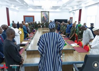 Palais Mohammed V : le Président de la République S.E Mamadi DOUMBOUYA préside une réunion exceptionnelle du Conseil Supérieur de Défense Nationale (CSDN)