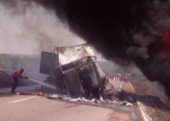 Mamou: un mort et deux blessés graves dans un accident de camions