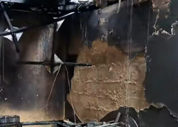 Tragédie nocturne à Bambéto : une mère et ses deux enfants emportés par un incendie