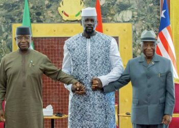 Conakry: Le Président Mamadi Doumbouya préside le sommet tripartite consacré aux différends frontaliers entre la Guinée, la Sierra Leone et le Libéria