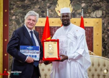 Conakry: Le Chef de l’Etat reçoit le ministre français en charge du Commerce extérieur et de l’Attractivité