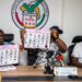 Guinée : la DGE remet les spécimens des bulletins aux candidats à 15 jours du scrutin