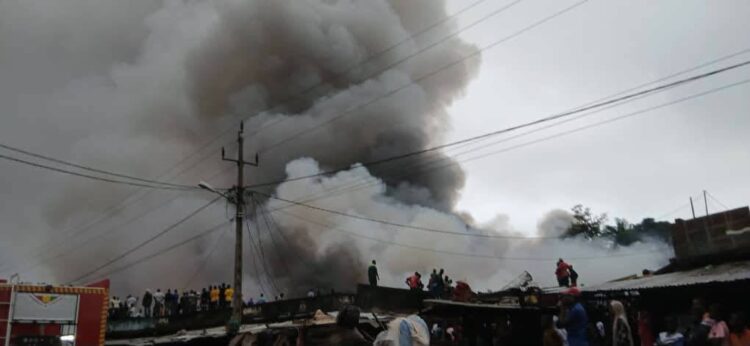 Urgent : Un grave incendie enregistré au grand marché de N’zérékoré