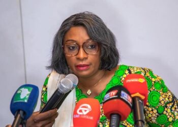 Djénabou Touré : arrêtez de crier « je suis maire » trop tôt