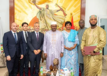 Diplomatie parlementaire : le Président de l’Assemblée nationale reçoit les ambassadeurs du Maroc et du Rwanda