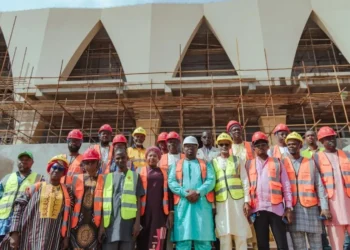 Assemblée nationale : les députés de la 10ᵉ législature découvrent le chantier du futur siège de l’institution