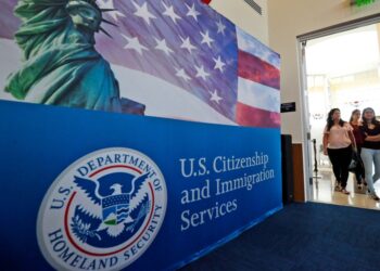 Les États-Unis limitent la durée de séjour des étudiants et journalistes étrangers