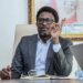 Le ministre Alpha Bacar BARRY suspend quatre responsables après les examens
