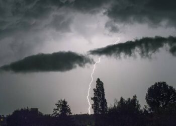 Prudence, l’ANM alerte : de fortes pluies, des orages et des vents violents attendus