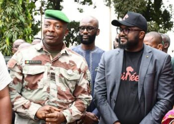 Le Président Doumbouya confirme Général Amara Camara et Djiba Diakité dans leurs fonctions à la Présidence (Décret)