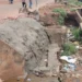 Dinguiraye : la mairie débloque plus de 20 millions GNF pour badigeonner les abords d’un pont : Des citoyens totalement hébétés