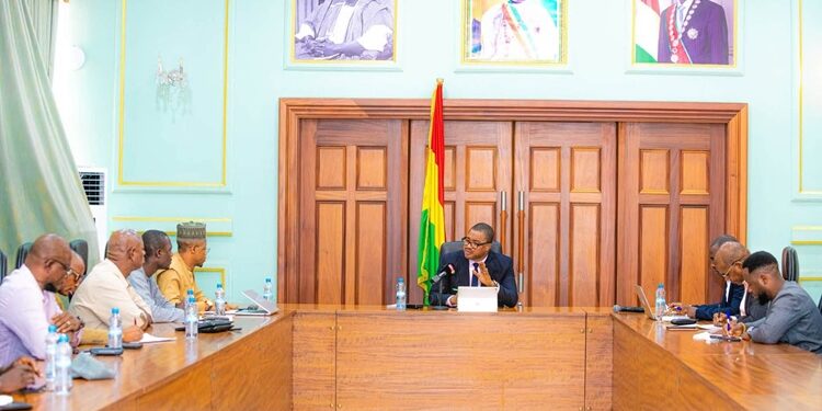 Administration parlementaire : le secrétaire général entame une tournée de travail dans les directions de l’Assemblée nationale