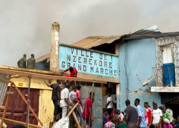 Incendie du marché central de N’zérékoré : les travaux d’aménagement du site de recasement des commerçants sinistrés lancés