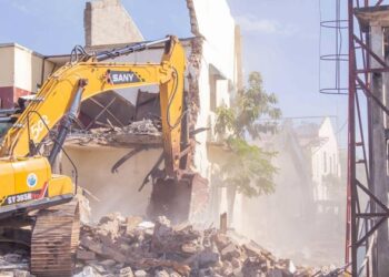 Santé : démarrage des travaux de démolition des bâtiments du CHU Ignace Deen