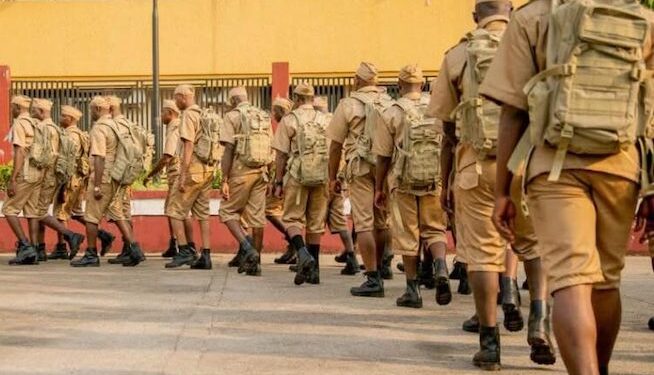 Armée : le Ministère de la Défense lance le recrutement des jeunes ingénieurs et médecins (communiqué)