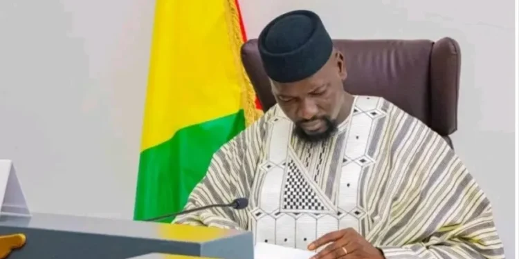 Justice : un magistrat radié de ses fonctions par le Président Doumbouya (raisons)