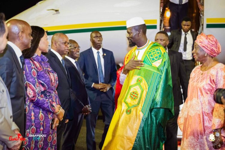 Coopération : le Président Mamadi DOUMBOUYA accueilli à Abidjan par les autorités ivoiriennes et la communauté guinéenne