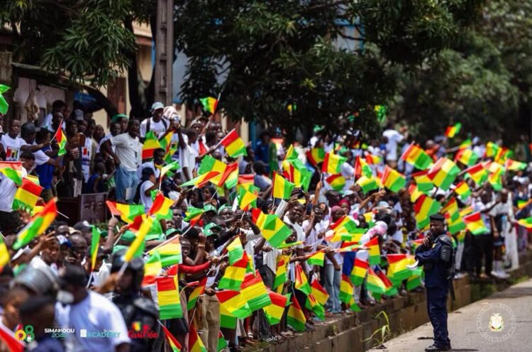 Le Président Mamadi Doumbouya très enchanté de son accueil : « Conakry m’a offert l’une des plus belles émotions de ma vie » a-t-il écrit