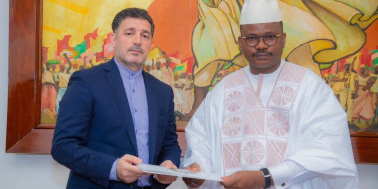 Coopération : l’Ambassadeur d’Iran en Guinée reçu par Dr Dansa Kourouma Président de l’AN