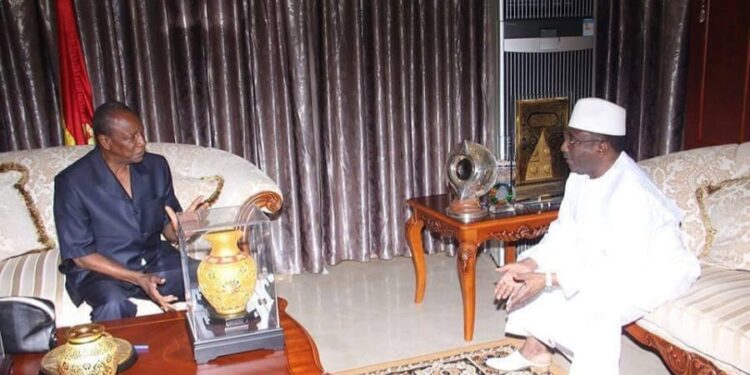 Décès de l’ancien PM Sidya Touré : « j’ai toujours reconnu en Sidya Touré un homme d’État, un serviteur de la République… » témoigne Pr Alpha CONDE