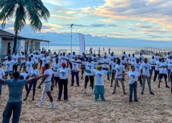 Journée de la Solidarité : AGL Guinée mobilise ses collaborateurs et renforce son engagement pour l’éducation à travers le programme École Prospère