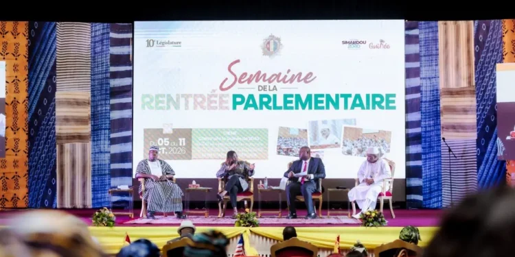 Rentrée parlementaire : l’évaluation des politiques publiques au cœur d’un panel d’experts à Conakry