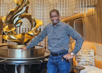 Carnet de route – « À Bangkok, j’ai appris qu’un pays peut dorer ses temples sans jamais éteindre son avenir » (Ibrahima Ahmed Barry)