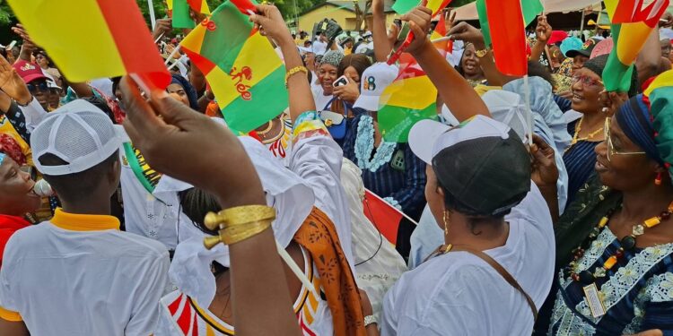 Dinguiraye : une forte mobilisation pour le 68e anniversaire de l’indépendance de la Guinée