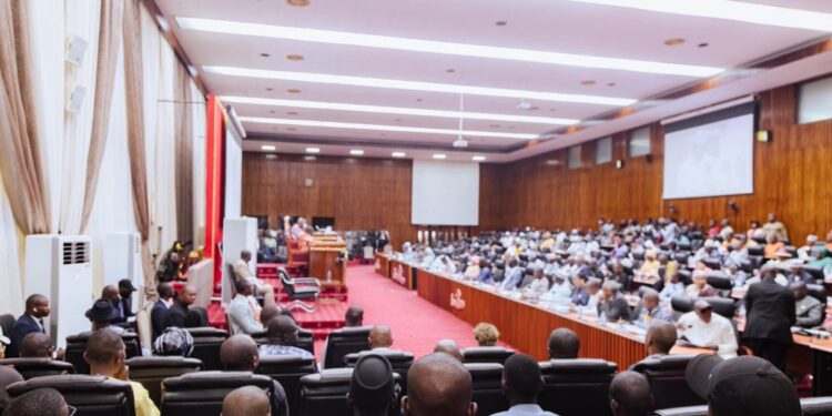 Economie/Guinée : Le pool économique présente le projet de LFR 2026 aux députés