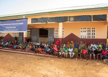 AGL en Guinée investit dans l’avenir avec la construction et l’équipement de deux écoles primaires à Boké et à Siguiri
