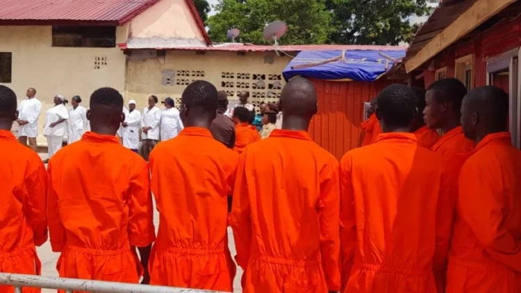 271 prisonniers dont Aliou Bah graciés par le Président Mamadi Doumbouya (liste)