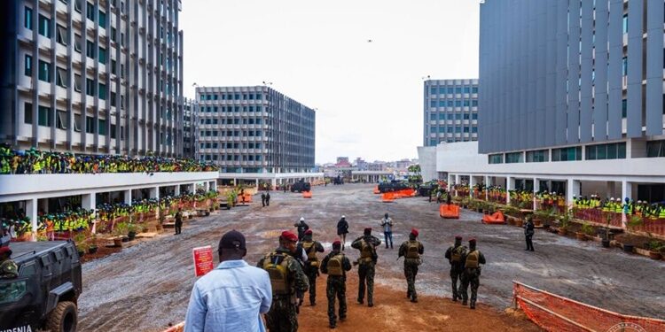 Conakry: le Président Mamadi DOUMBOUYA visite la cité administrative de Koloma
