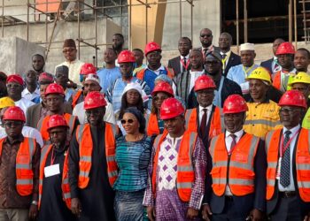 Koloma : Dr Dansa Kourouma conduit ses hôtes au nouveau siège de l’Assemblée nationale en chantier