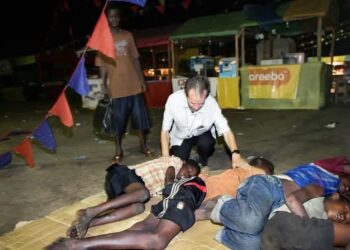 Obsèques du Père Étienne-Marie Strirnemann : les orphelins de Guinée sollicitent l’appui de Mamadi Doumbouya pour obtenir deux visas pour la France