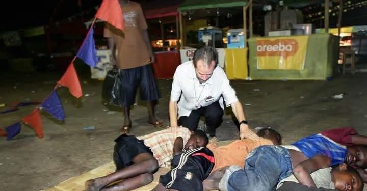 Obsèques du Père Étienne-Marie Strirnemann : les orphelins de Guinée sollicitent l’appui de Mamadi Doumbouya pour obtenir deux visas pour la France