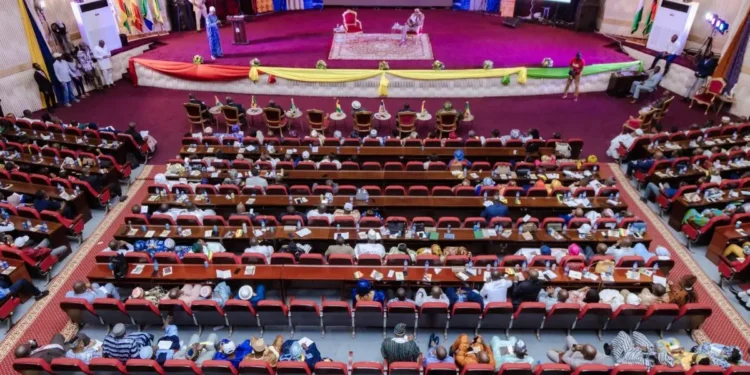 Rentrée parlementaire : Dr Dansa Kourouma ouvre le cycle des conférences sur l’efficacité de la loi